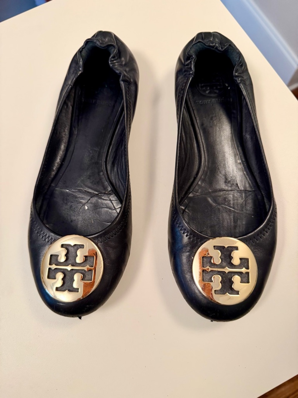 Tory Burch Black Leather Reva Ballet Flats Gold Logo Medallion Slip On Shoes